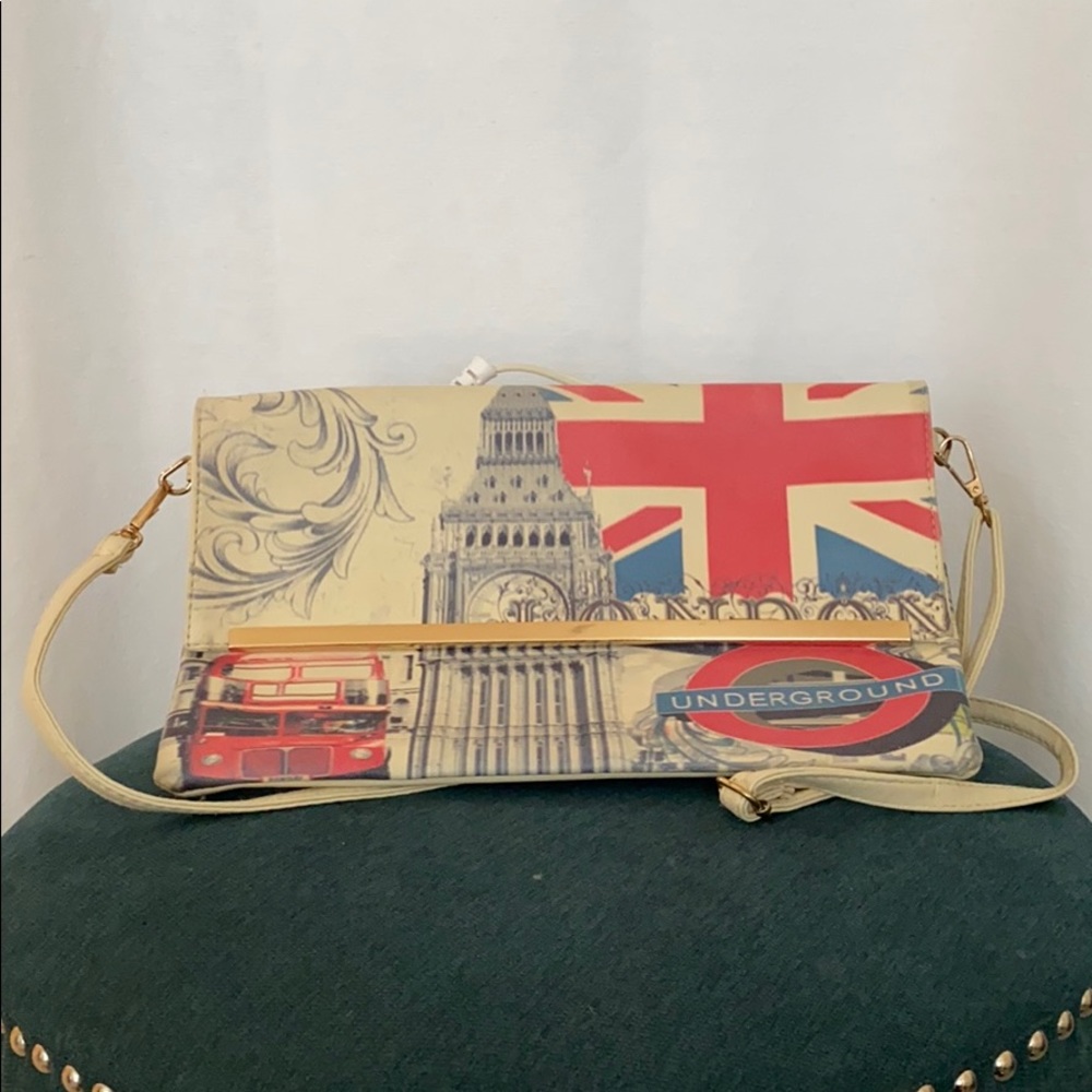 Vintage London crossbody purse